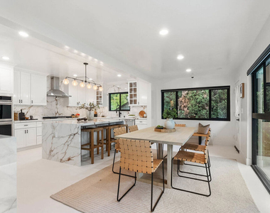 11346 Thurston Place - Photo Thumbnail 5