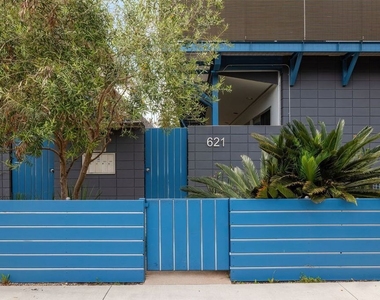 621 San Juan Avenue - Photo Thumbnail 1