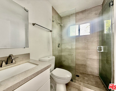 402 Pacific Street - Photo Thumbnail 6