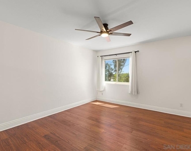 10158 Camino Ruiz - Photo Thumbnail 17