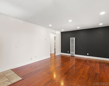 10158 Camino Ruiz - Photo Thumbnail 3