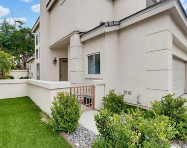 1103 Pacific Grove Loop - Photo Thumbnail 4