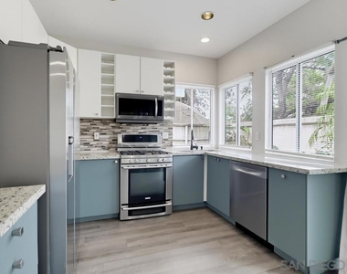 1103 Pacific Grove Loop - Photo Thumbnail 15