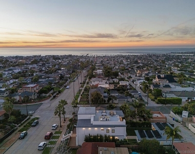 4386 Newport Ave - Photo Thumbnail 34