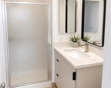 589 N Johnson Ave - Photo Thumbnail 10