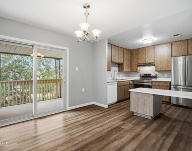 286 Oakleaf Drive - Photo Thumbnail 15
