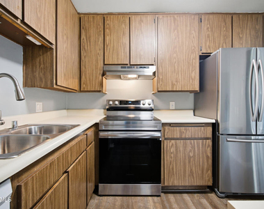 286 Oakleaf Drive - Photo Thumbnail 9