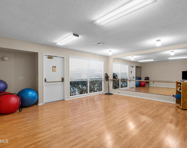 286 Oakleaf Drive - Photo Thumbnail 32