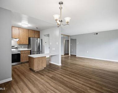 286 Oakleaf Drive - Photo Thumbnail 11