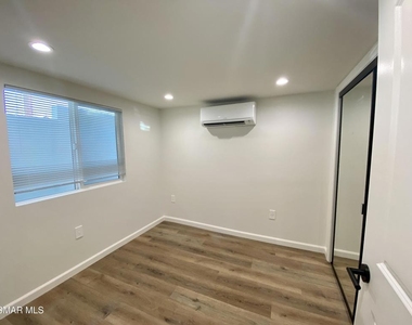 423 Saratoga Street - Photo Thumbnail 5
