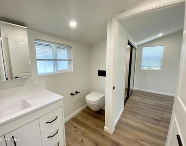 423 Saratoga Street - Photo Thumbnail 17