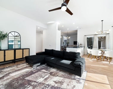 78217 Willowrich Drive - Photo Thumbnail 2