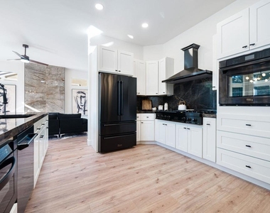 78217 Willowrich Drive - Photo Thumbnail 13