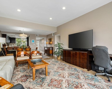 21 Toledo Drive - Photo Thumbnail 10