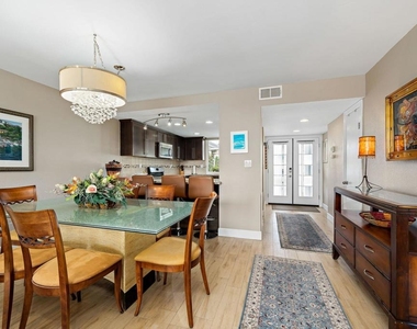 21 Toledo Drive - Photo Thumbnail 11