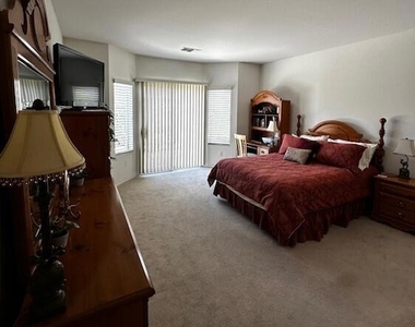39830 Somerset Avenue - Photo Thumbnail 4