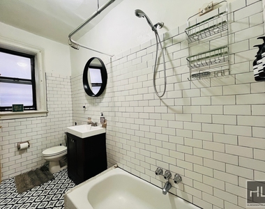 292 St Johns Place - Photo Thumbnail 6