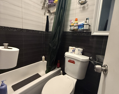438 Wilson Avenue - Photo Thumbnail 12
