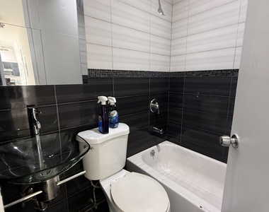 438 Wilson Avenue - Photo Thumbnail 3