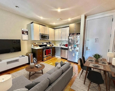 98 Diamond Street - Photo Thumbnail 2