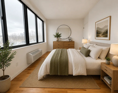 324 Melrose Street - Photo Thumbnail 5