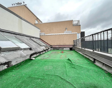 324 Melrose Street - Photo Thumbnail 9
