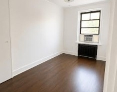 340 East 66th Street - Photo Thumbnail 2