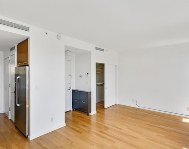 103 3rd Street - Photo Thumbnail 7