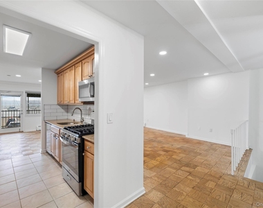 101 Gedney Street - Photo Thumbnail 4