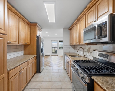 101 Gedney Street - Photo Thumbnail 6