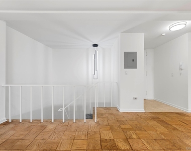 101 Gedney Street - Photo Thumbnail 8
