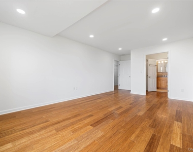 101 Gedney Street - Photo Thumbnail 14