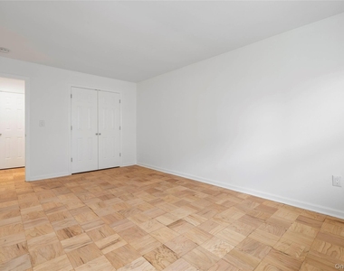 101 Gedney Street - Photo Thumbnail 5