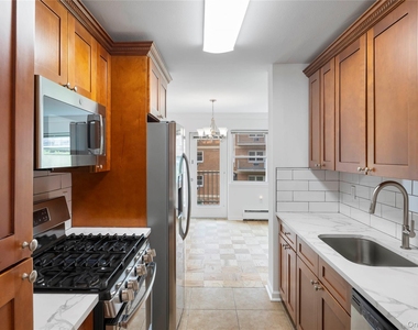 101 Gedney Street - Photo Thumbnail 3