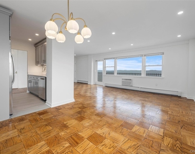 101 Gedney Street - Photo Thumbnail 2