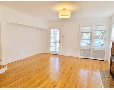 19 Poppy Avenue - Photo Thumbnail 1