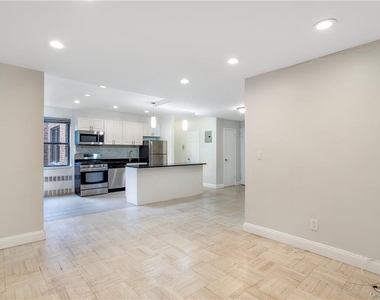 140 E Hartsdale Avenue - Photo Thumbnail 7