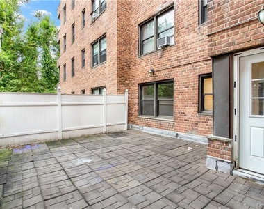 140 E Hartsdale Avenue - Photo Thumbnail 17