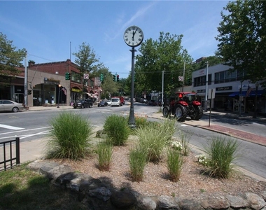 140 E Hartsdale Avenue - Photo Thumbnail 22