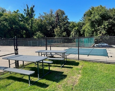17 Lexington Hill - Photo Thumbnail 17