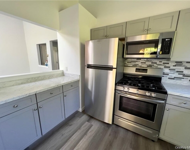 17 Lexington Hill - Photo Thumbnail 6