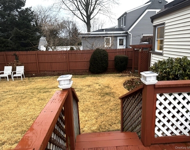 2365 Babylon Street - Photo Thumbnail 18