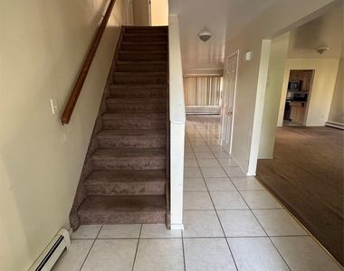 611 Peconic Avenue - Photo Thumbnail 7