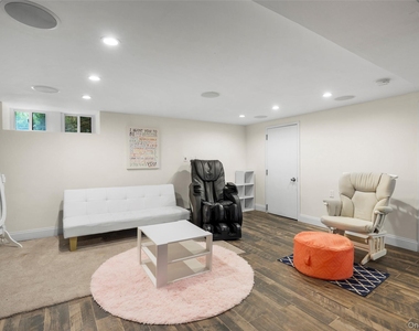 76 Chestnut Avenue - Photo Thumbnail 20