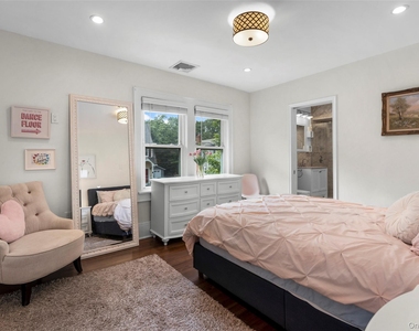 76 Chestnut Avenue - Photo Thumbnail 15