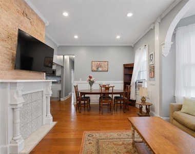 11 Bell Lane - Photo Thumbnail 2