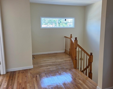 1319 Journal Avenue - Photo Thumbnail 7