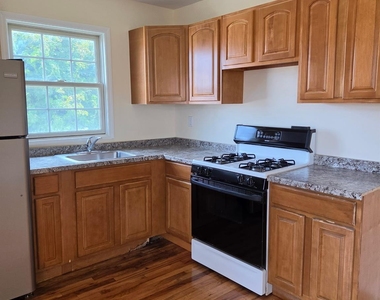1319 Journal Avenue - Photo Thumbnail 3