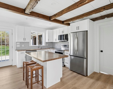 5075 Main Road - Photo Thumbnail 12