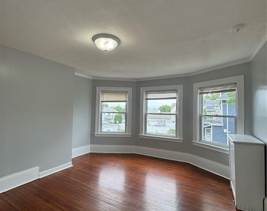 210 Elm Street - Photo Thumbnail 6